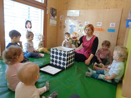 Male roke gradijo velika prijateljstva (10)